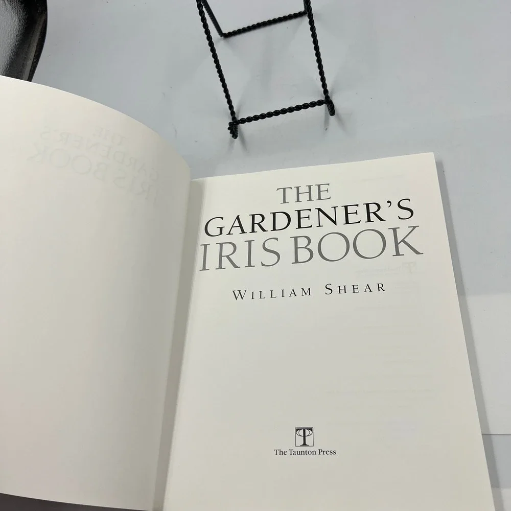 The‎ Gardener's Iris Book - Paperback By Shear, William - GOOD